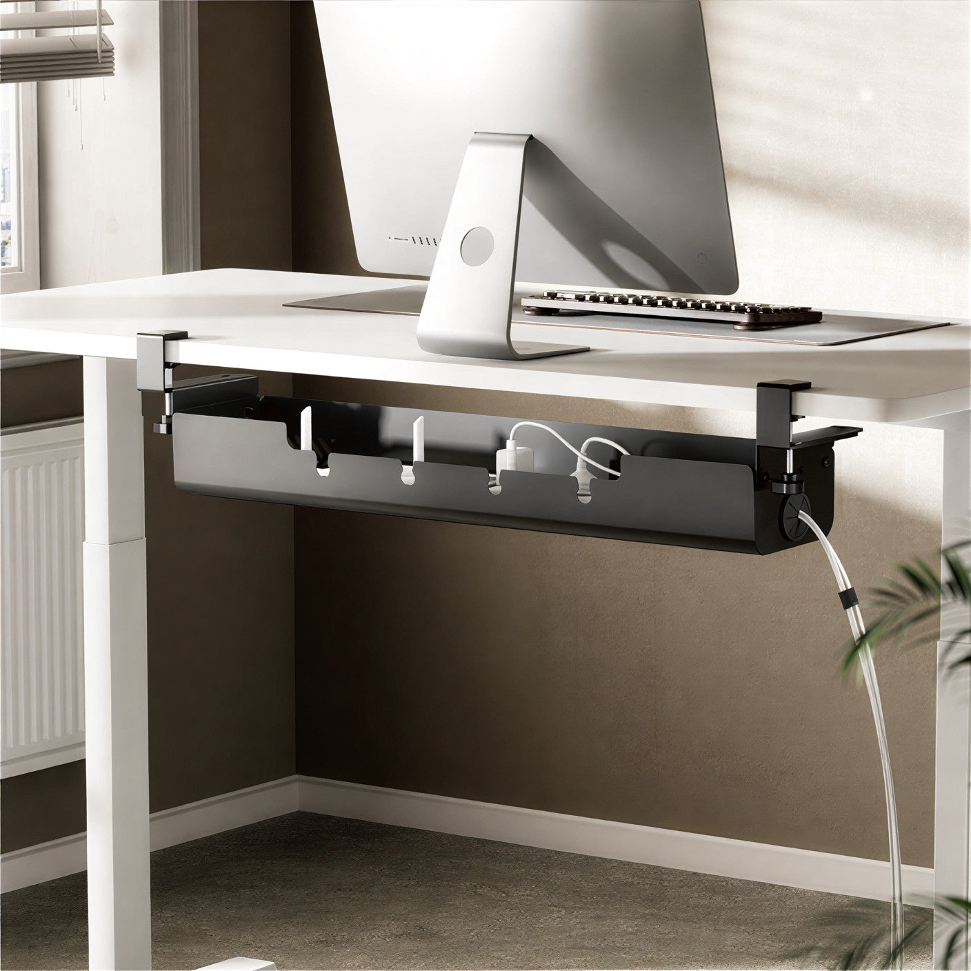 Edge Cable Management Tray | C90